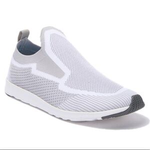 Native AP Zenith liteknit slip on sneakers size 9